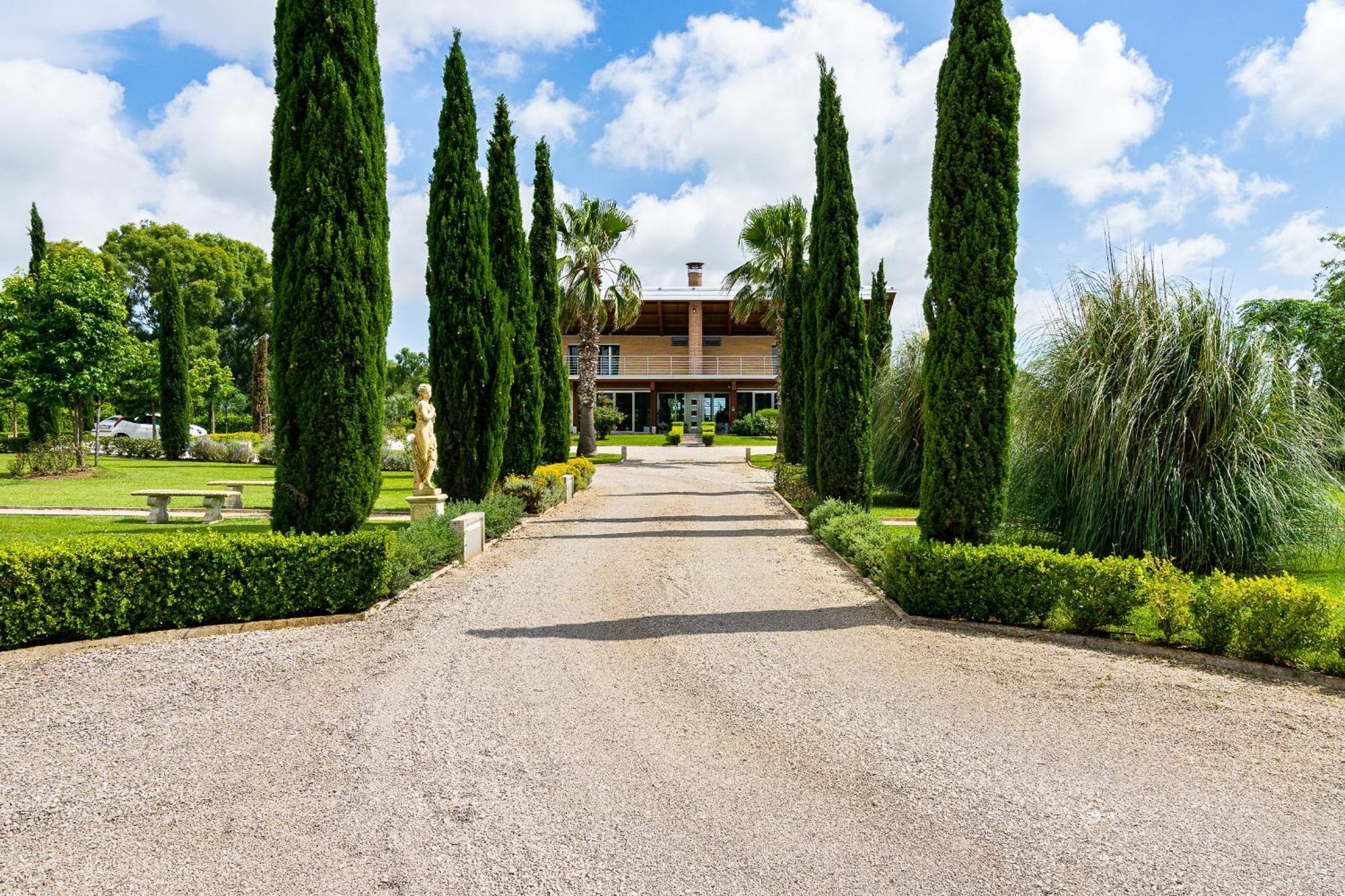 Casale Delle Ronde B&B Latina Exterior foto