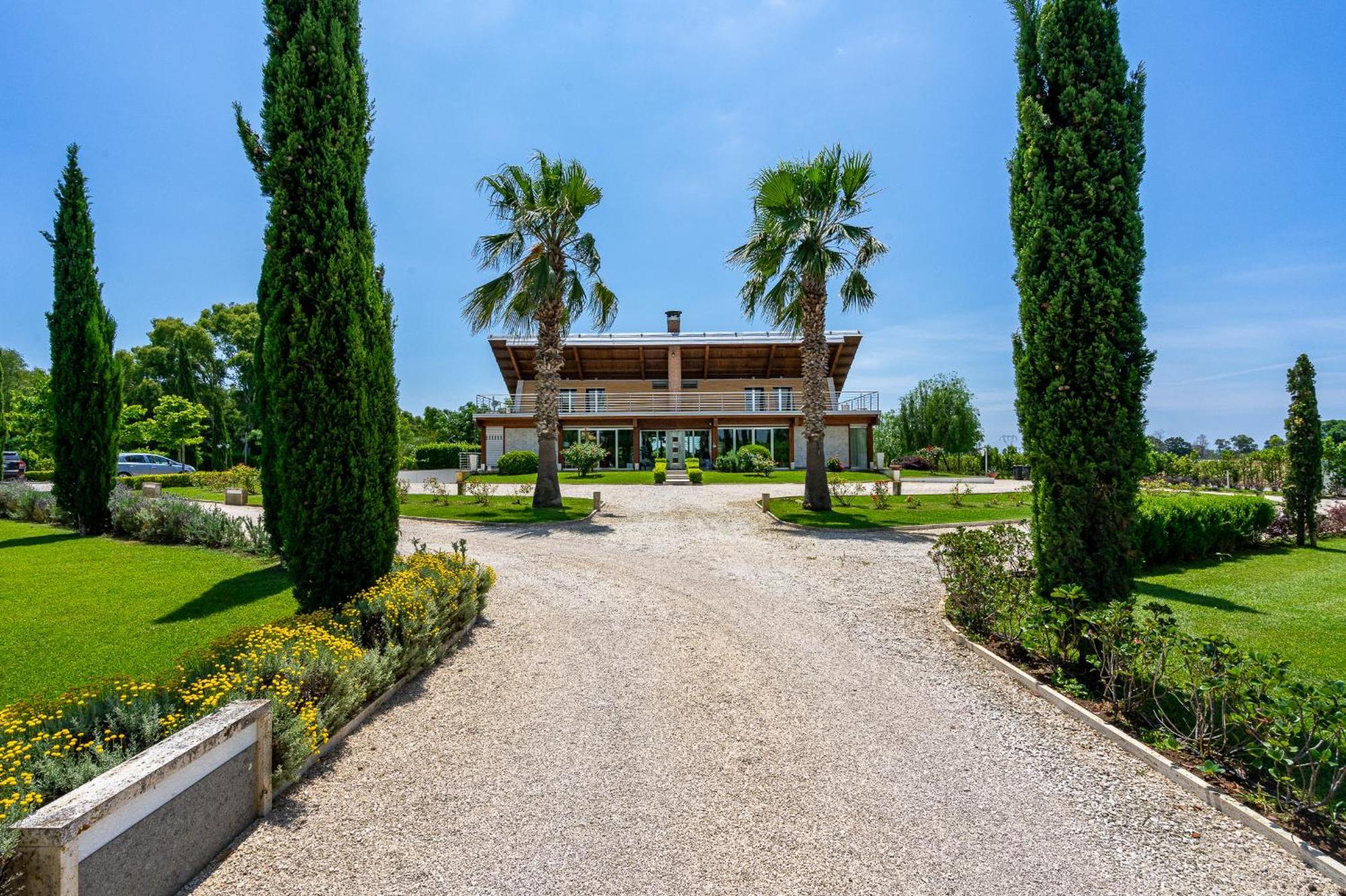 Casale Delle Ronde B&B Latina Exterior foto