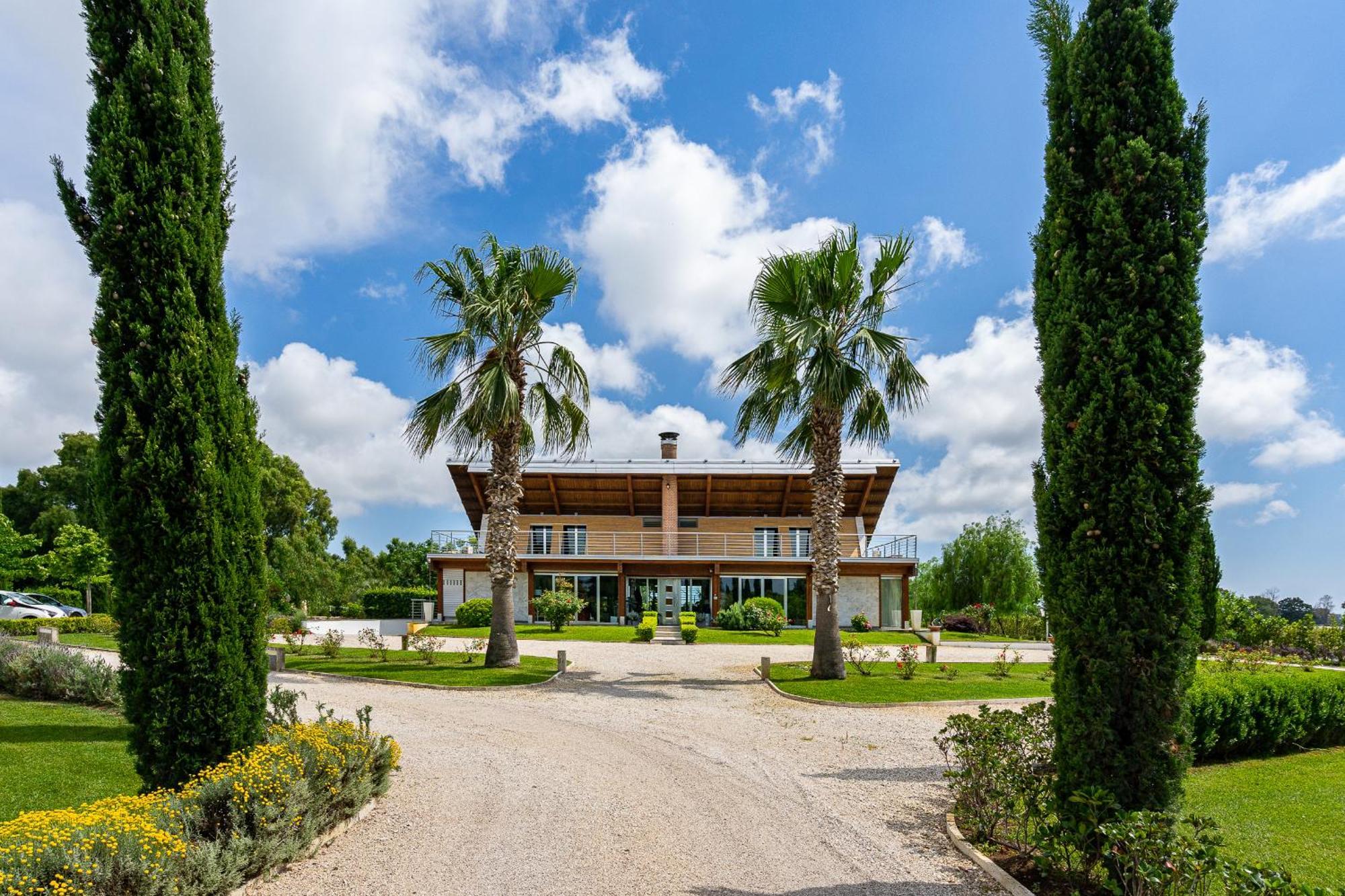 Casale Delle Ronde B&B Latina Exterior foto